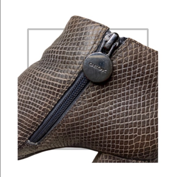 Grey snakeskin leather GEOX ankle booties. Women’s Size 9 - Picture 8 of 8